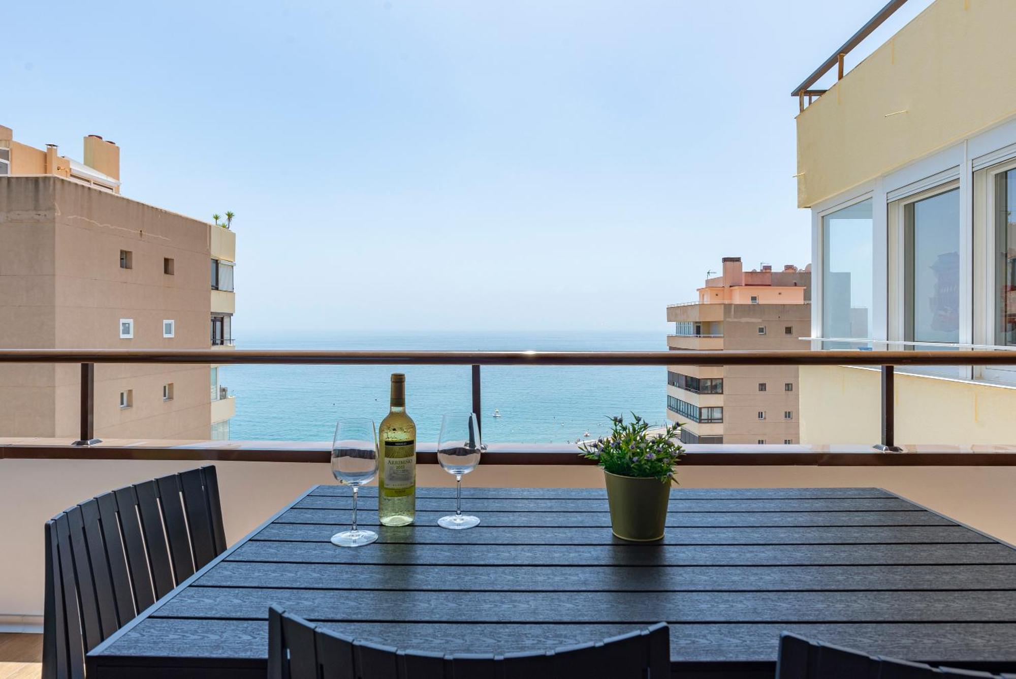 טורמולינוס Playamar Waterfront Exclusive Apartment And Views Tower 2 Fl 14 מראה חיצוני תמונה